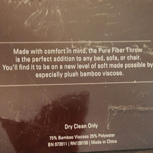 Super Soft Pure Fiber Bamboo Viscose throw blanket 70×50 - Picture 3 of 3